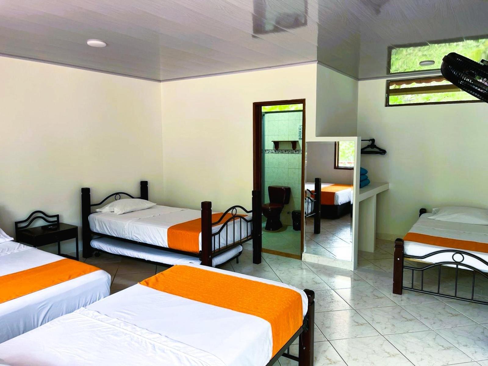 Hotel Campestre La Gaitana Tobia Eksteriør bilde